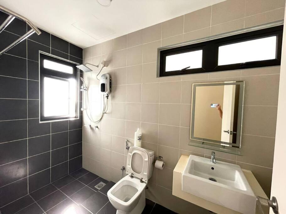 Meridin Medini By Wp Homestay Nusajaya (Iskandar Puteri) Exterior foto