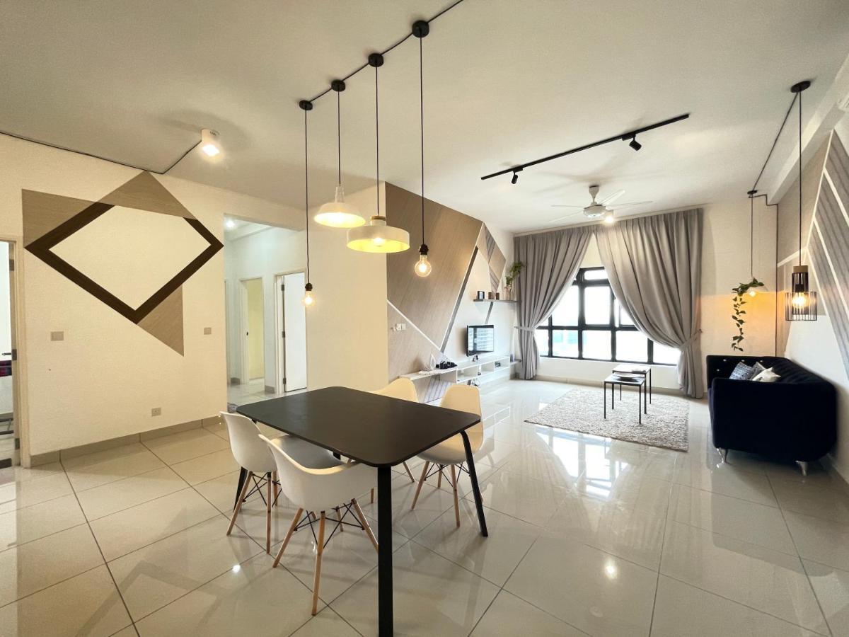 Meridin Medini By Wp Homestay Nusajaya (Iskandar Puteri) Exterior foto